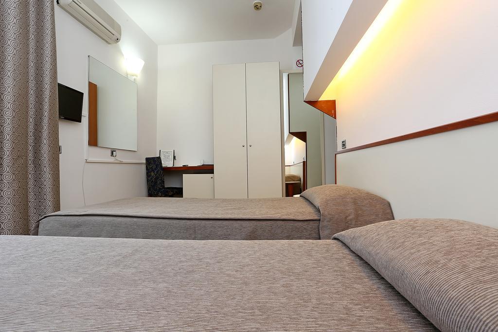 Hotel Corticella Bologna Esterno foto