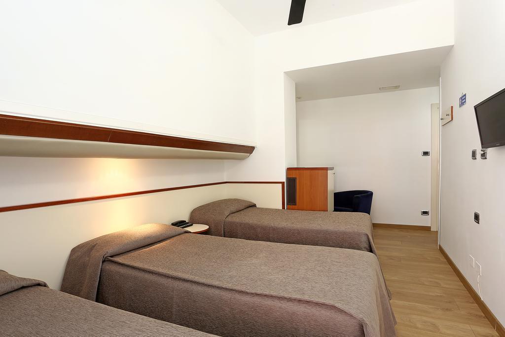 Hotel Corticella Bologna Esterno foto