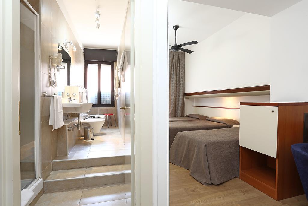 Hotel Corticella Bologna Esterno foto
