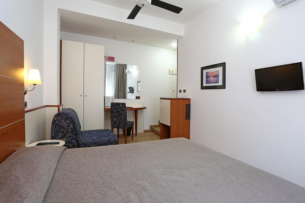 Hotel Corticella Bologna Esterno foto