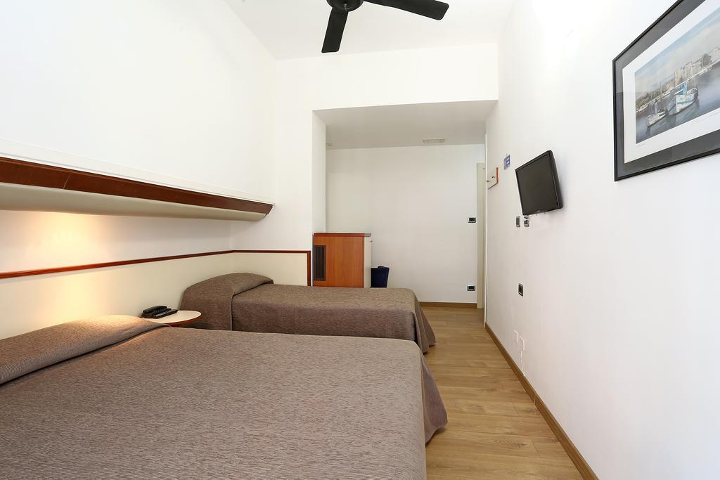 Hotel Corticella Bologna Esterno foto