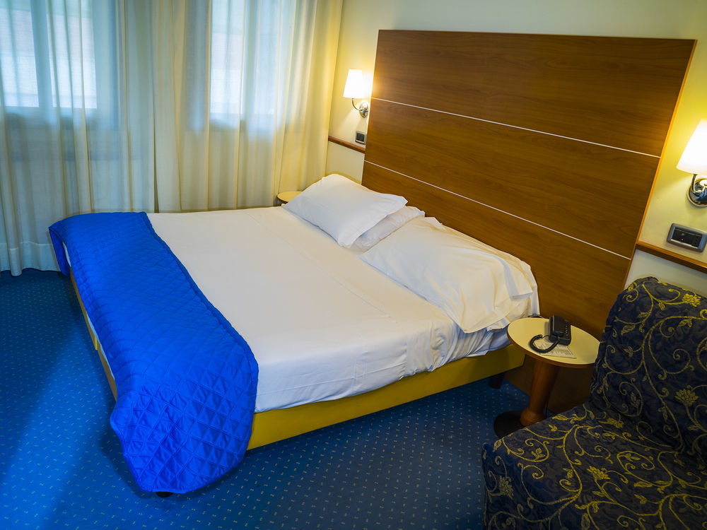 Hotel Corticella Bologna Esterno foto