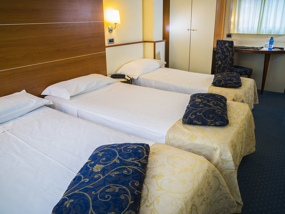 Hotel Corticella Bologna Esterno foto
