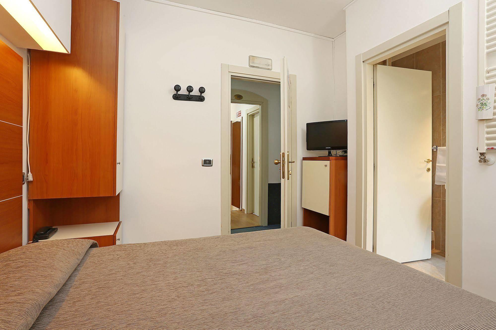 Hotel Corticella Bologna Esterno foto