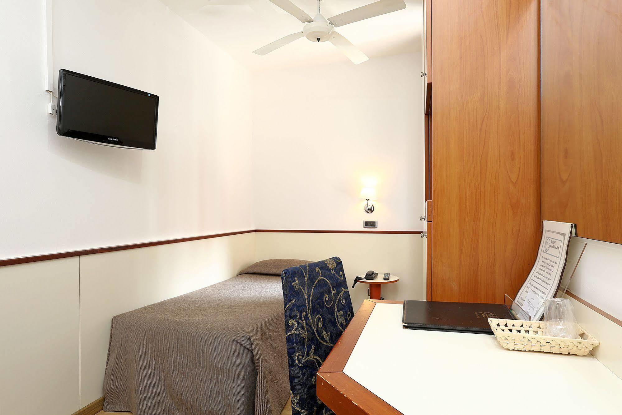 Hotel Corticella Bologna Esterno foto