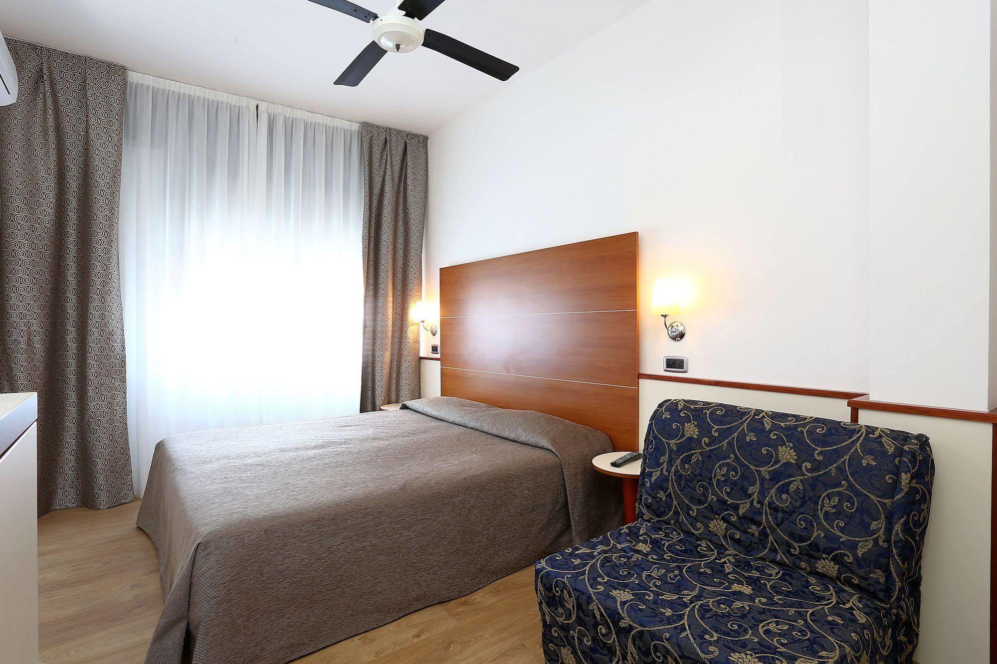 Hotel Corticella Bologna Esterno foto
