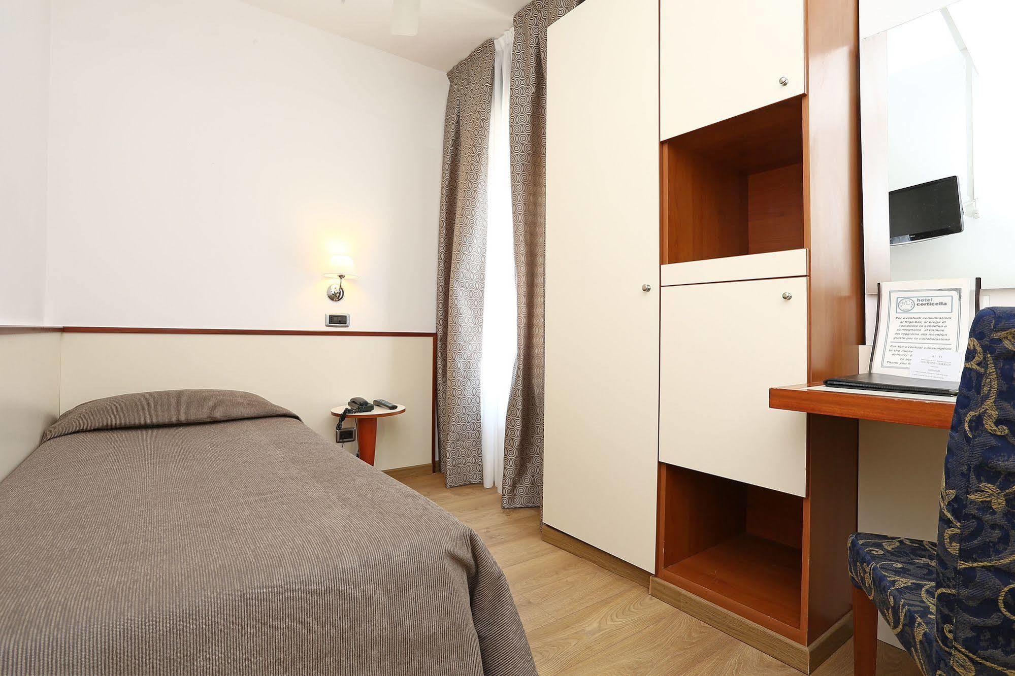 Hotel Corticella Bologna Esterno foto